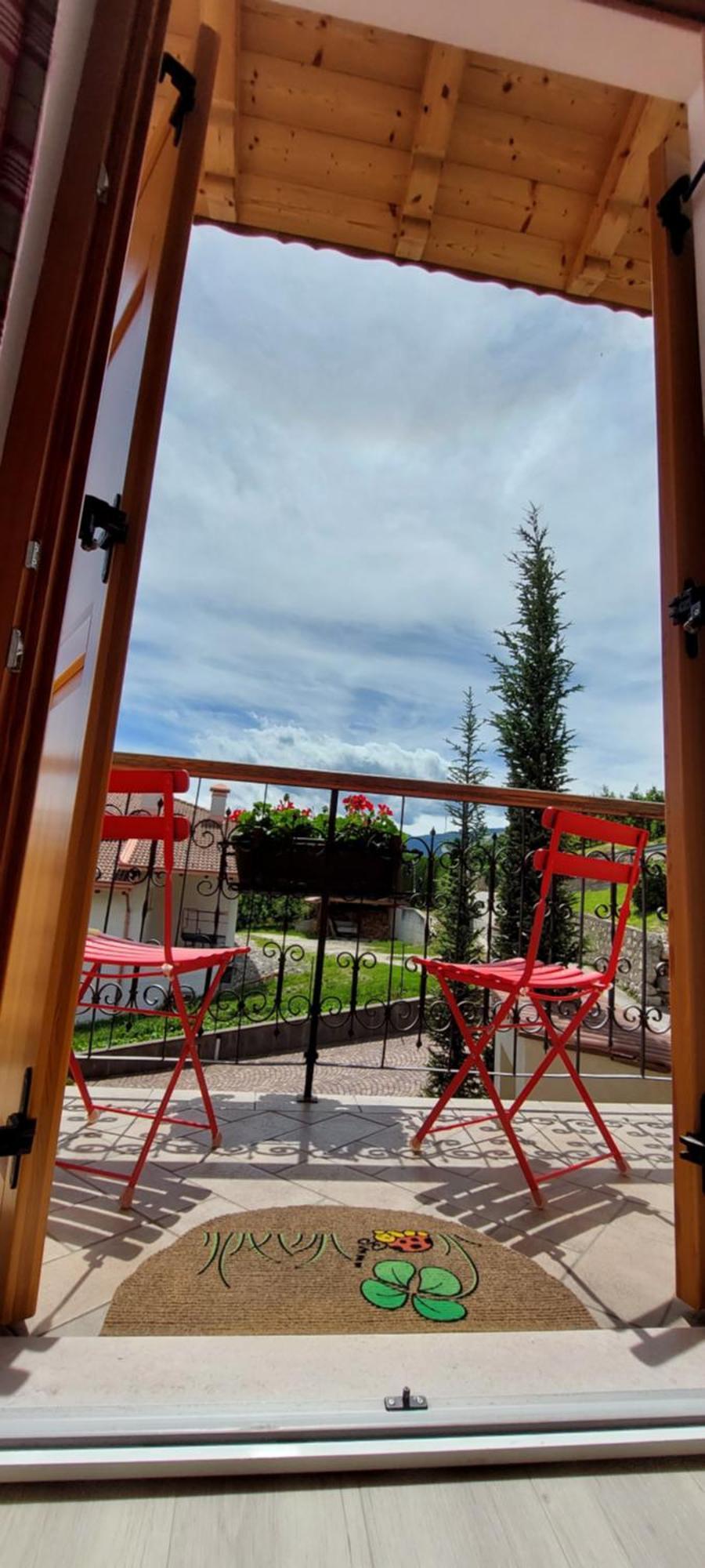 Horse House Bed & Breakfast Romallo Ngoại thất bức ảnh