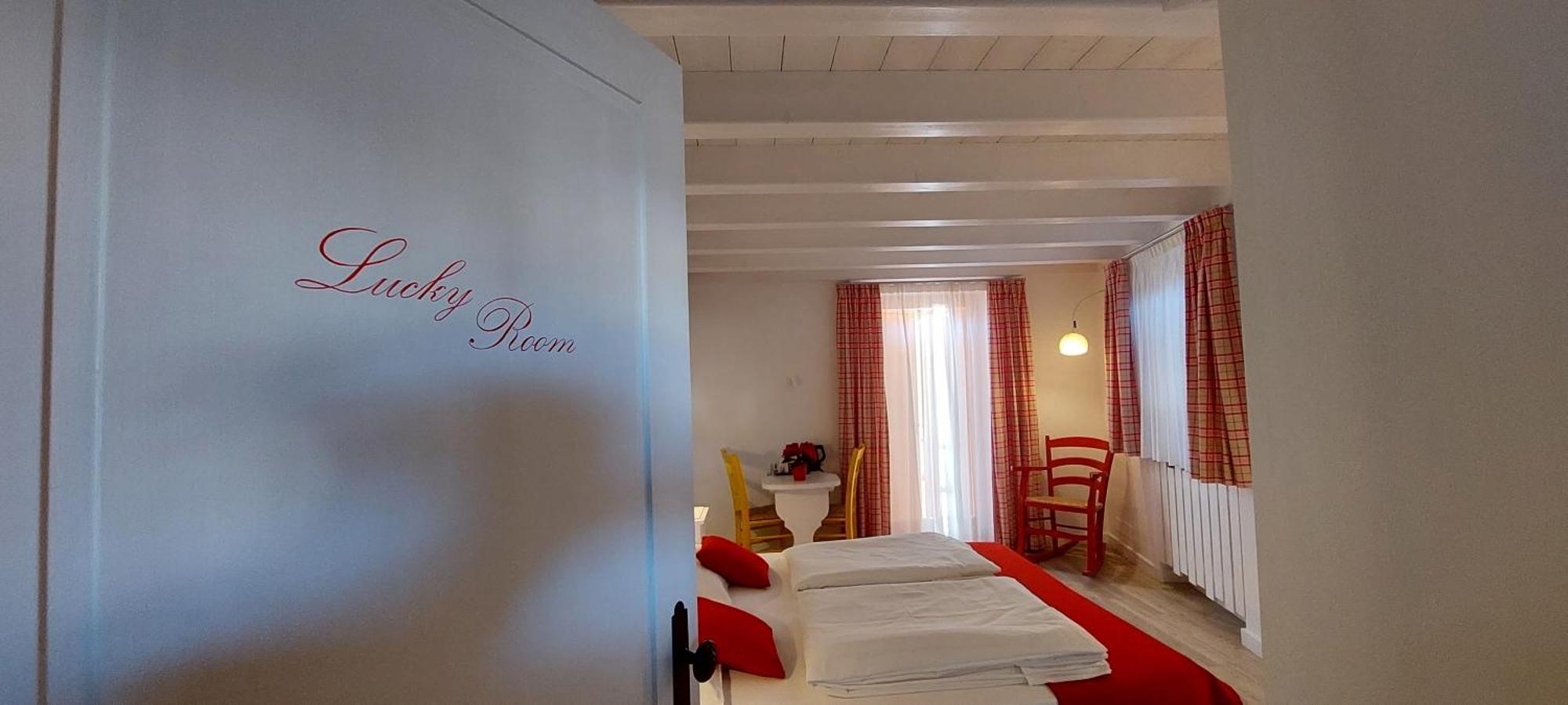 Horse House Bed & Breakfast Romallo Ngoại thất bức ảnh