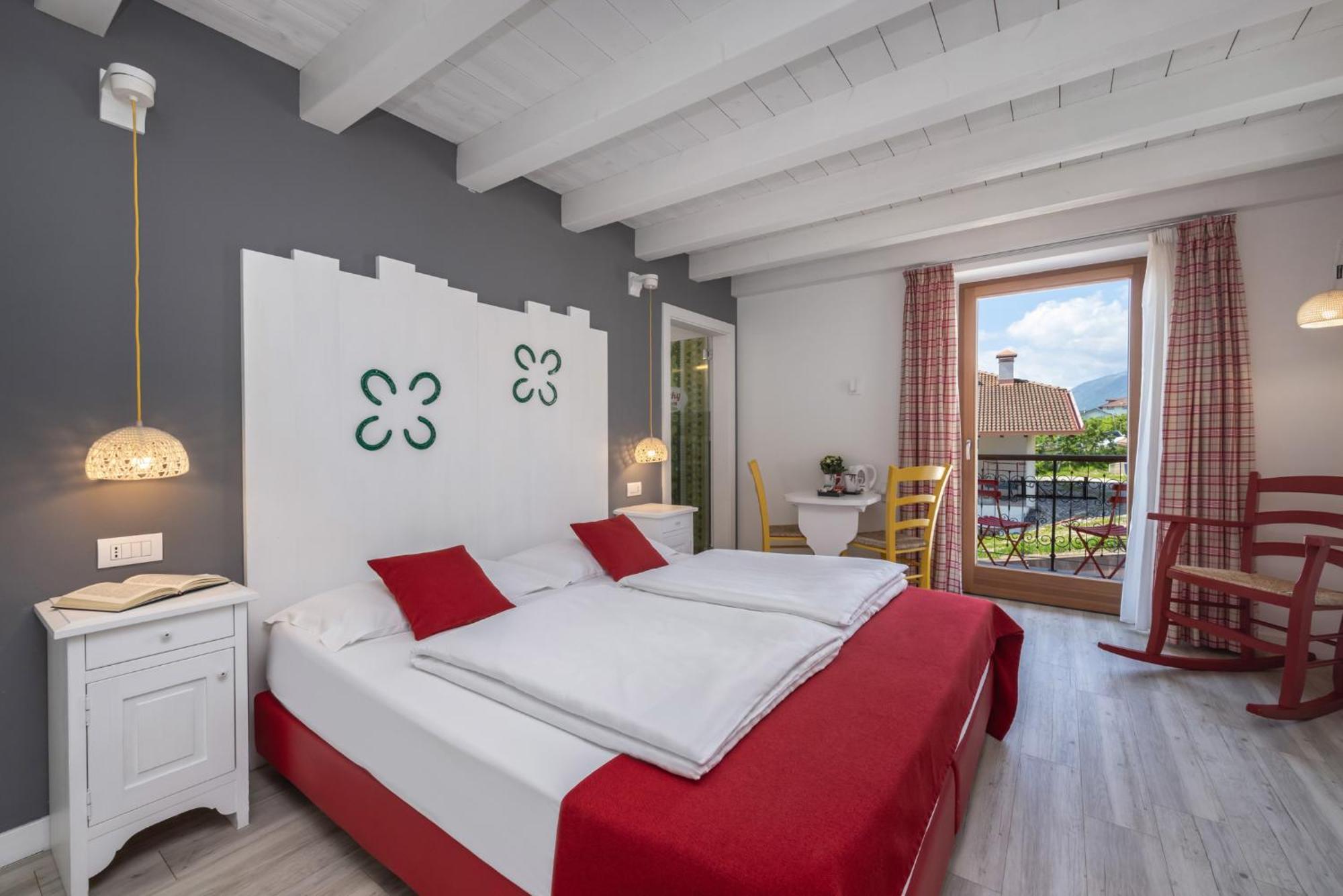 Horse House Bed & Breakfast Romallo Ngoại thất bức ảnh