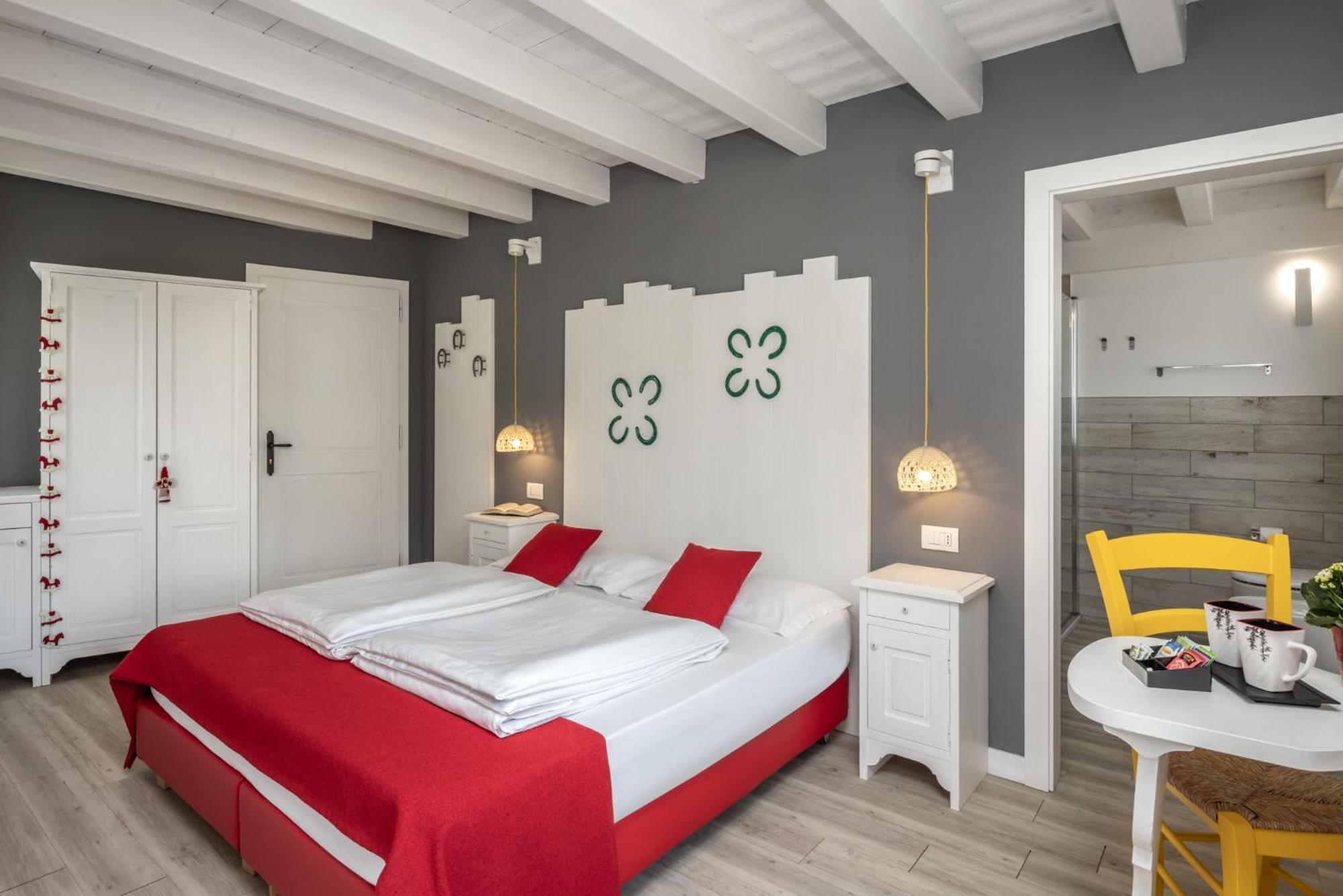 Horse House Bed & Breakfast Romallo Ngoại thất bức ảnh