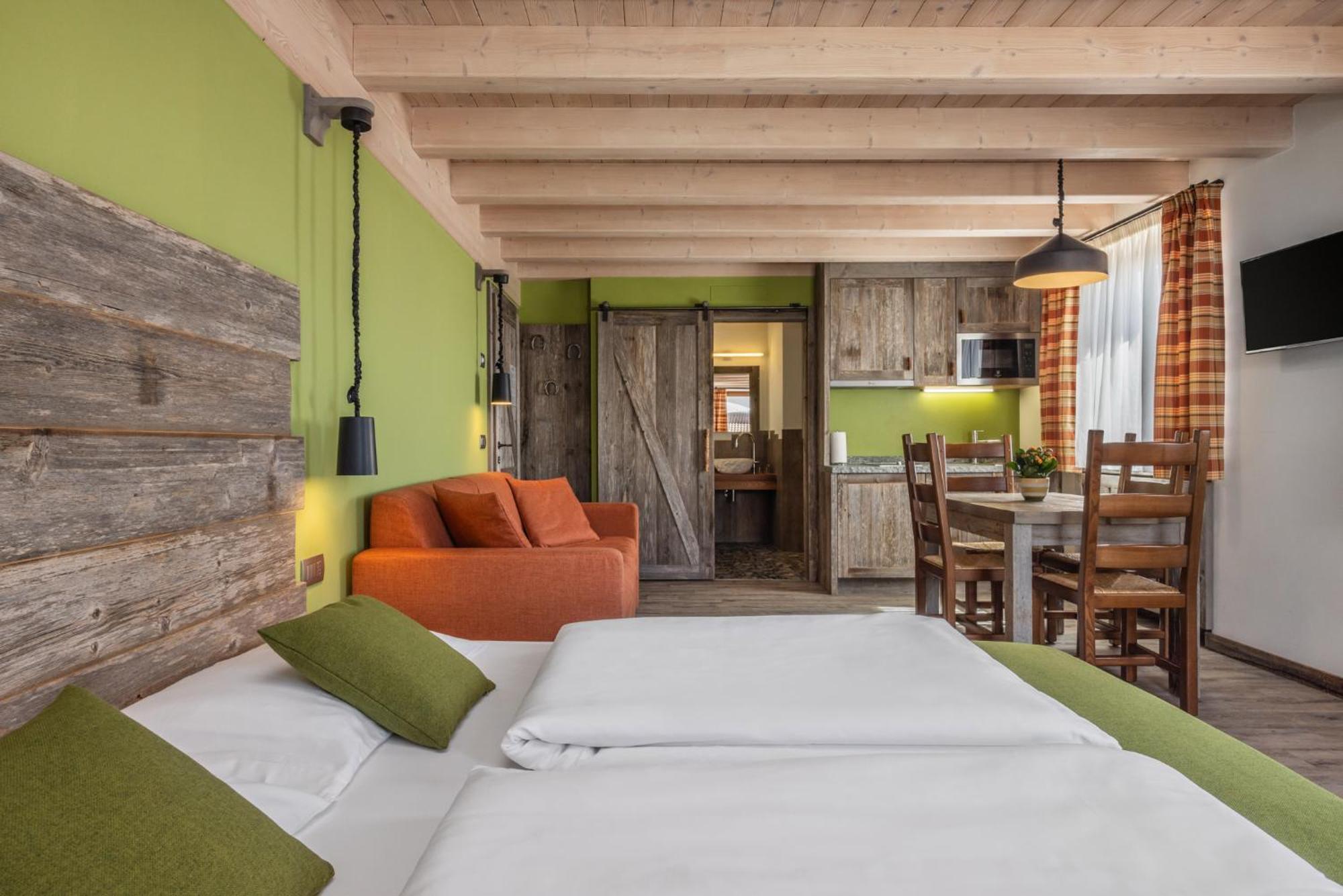 Horse House Bed & Breakfast Romallo Ngoại thất bức ảnh