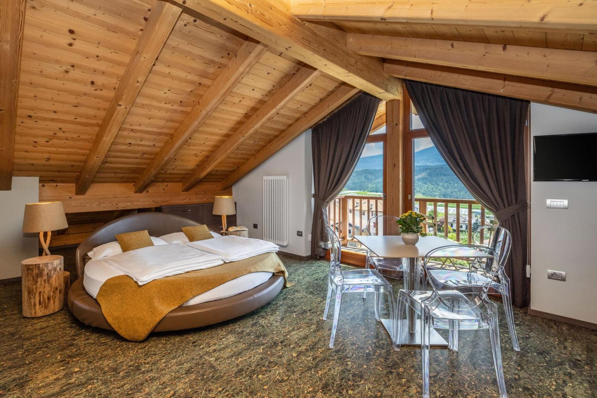 Horse House Bed & Breakfast Romallo Ngoại thất bức ảnh
